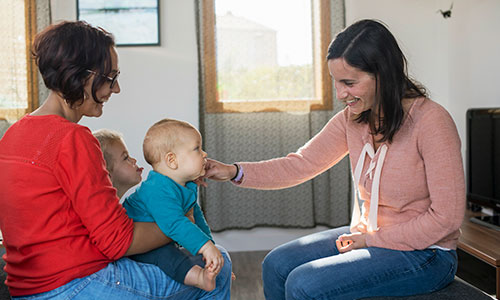 Aide et soutien aux familles en difficultés